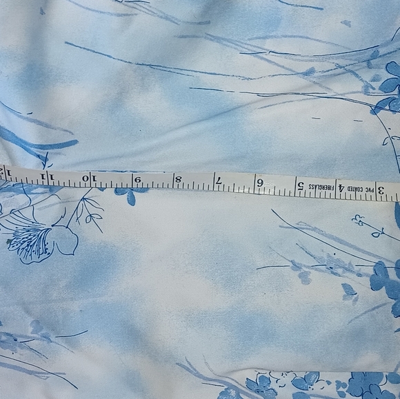 Bill Blass size 14 Capri, blue/white floral, nwt - Picture 6 of 7